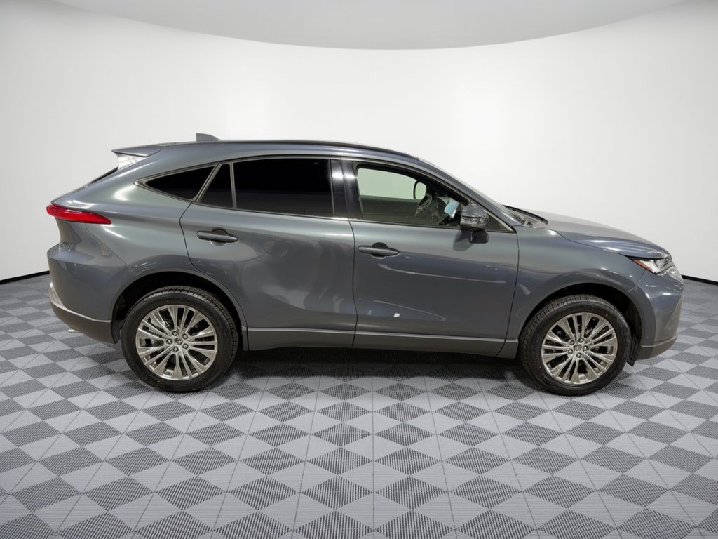 Used 2021 Toyota Venza Limited w/ Carpet Mat Package (TMS) AWD/4WD image 8
