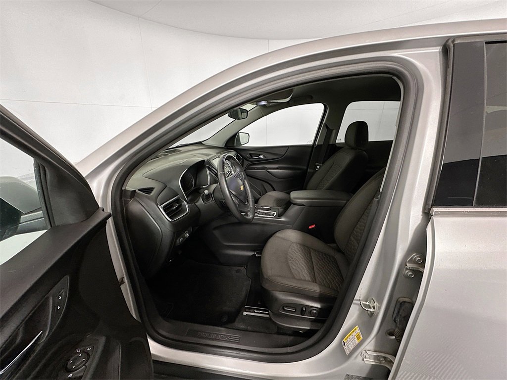 Used 2018 Chevrolet Equinox LT image 20