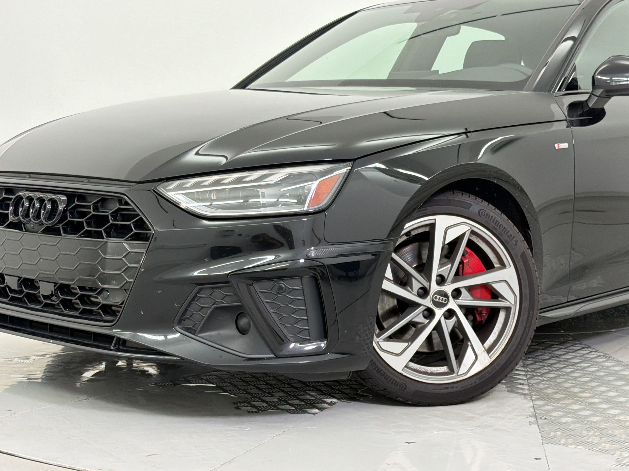 Used 2024 Audi A4 2.0T Premium Plus w/ Premium Plus Package AWD/4WD image 21