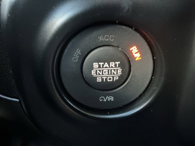 Used 2023 Jeep Wrangler Unlimited Rubicon 4xe AWD/4WD image 19