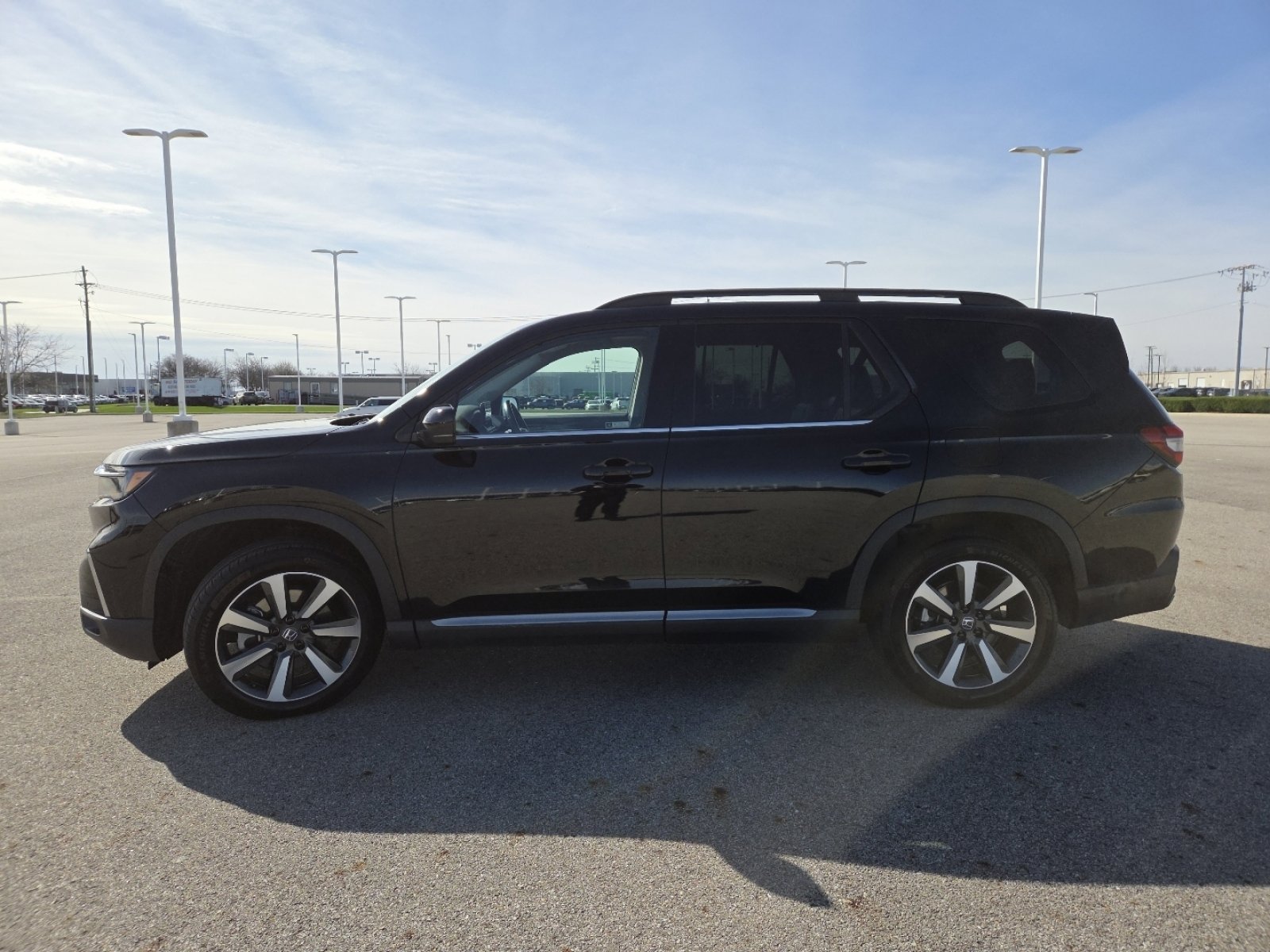 Used 2023 Honda Pilot Touring image 16