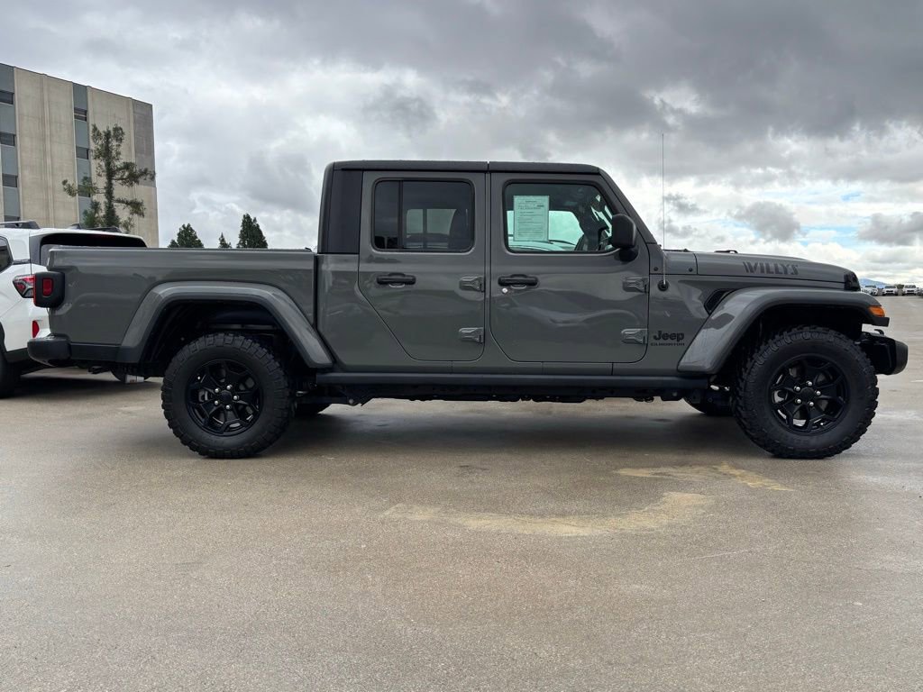 Used 2022 Jeep Gladiator Willys image 3