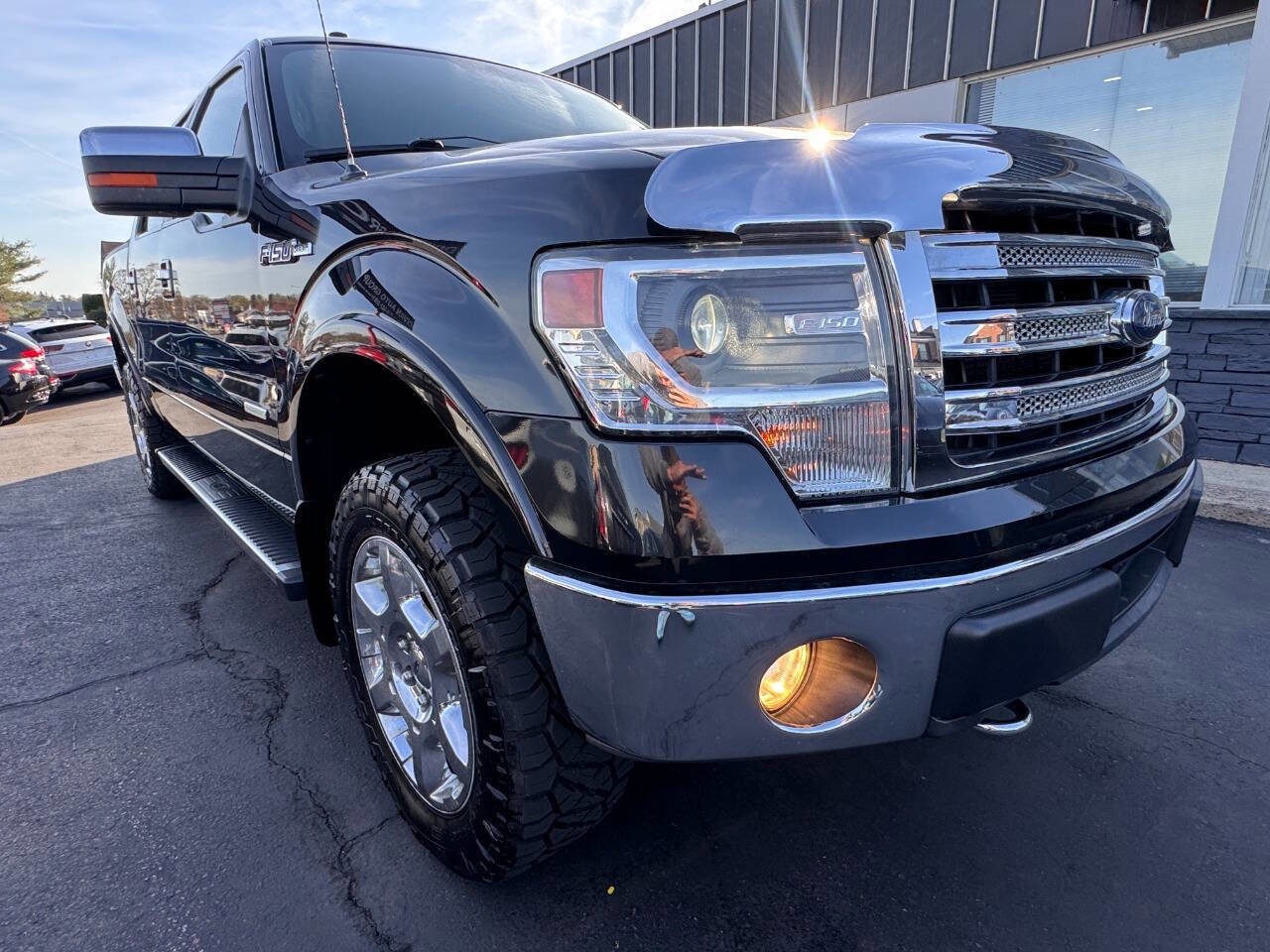 Used 2014 Ford F150 Lariat w/ Equipment Group 502A Luxury image 11