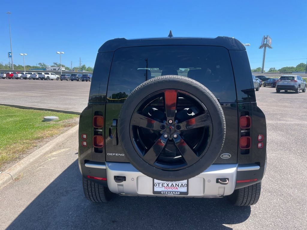 Used 2023 Land Rover Defender 110 S image 6