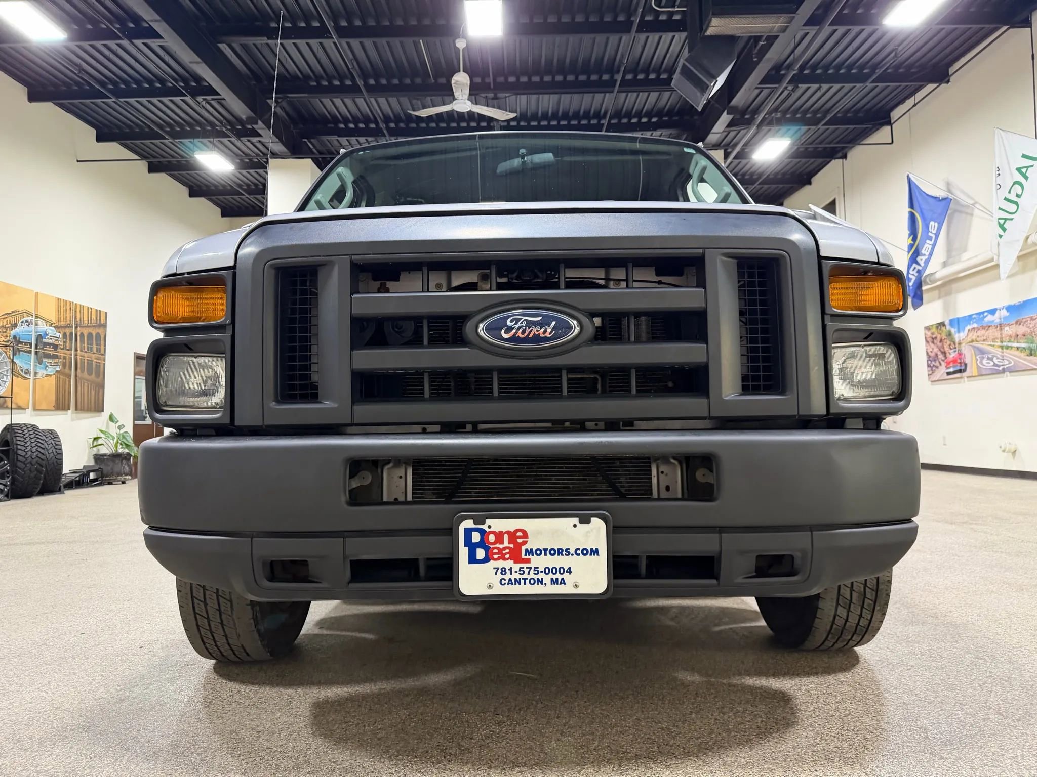 Used 2014 Ford E-250 and Econoline 250 w/ Power Group image 12