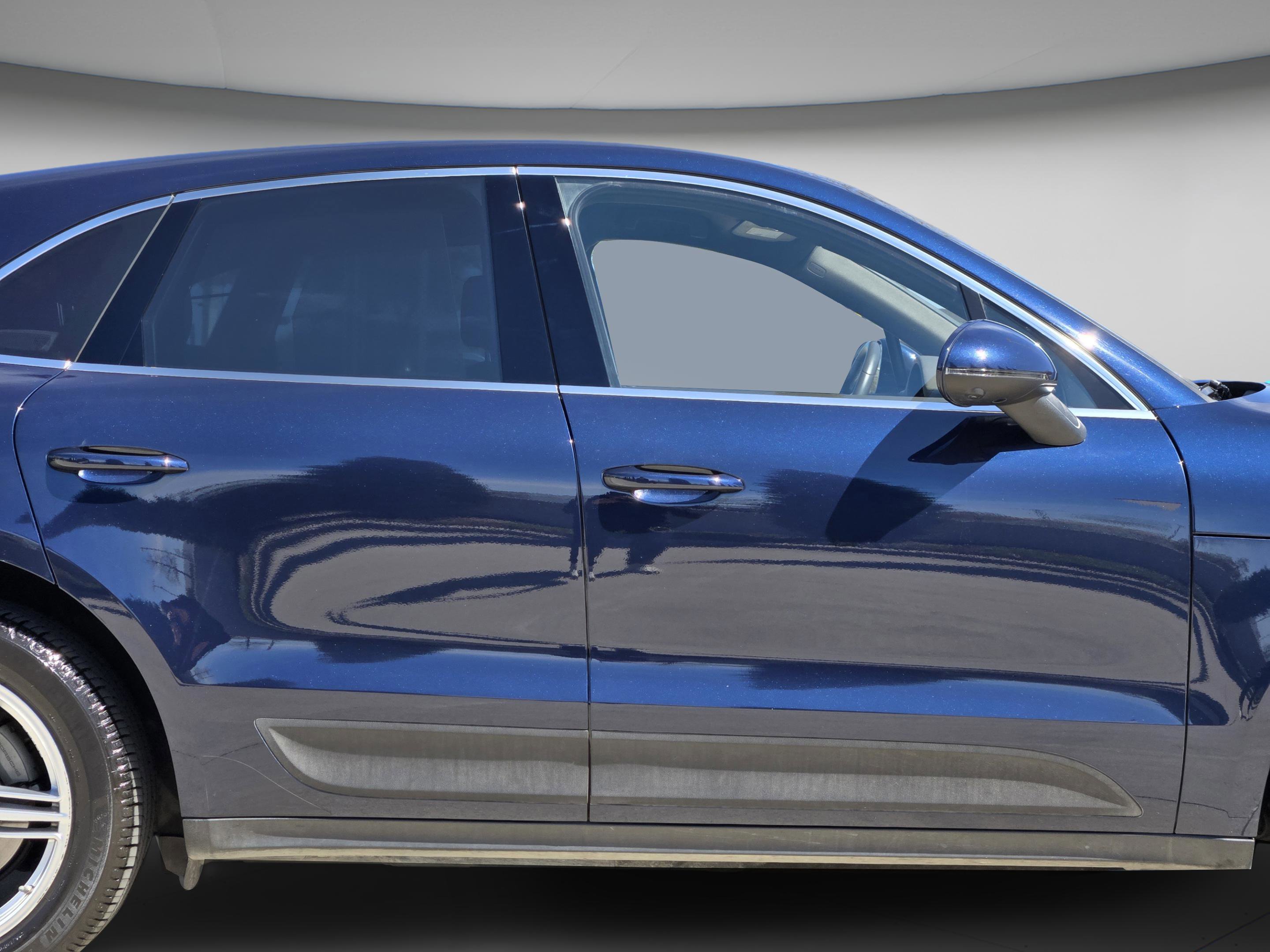 Used 2020 Porsche Macan S image 27