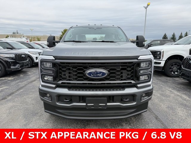 New 2026 Ford F350 XL image 2