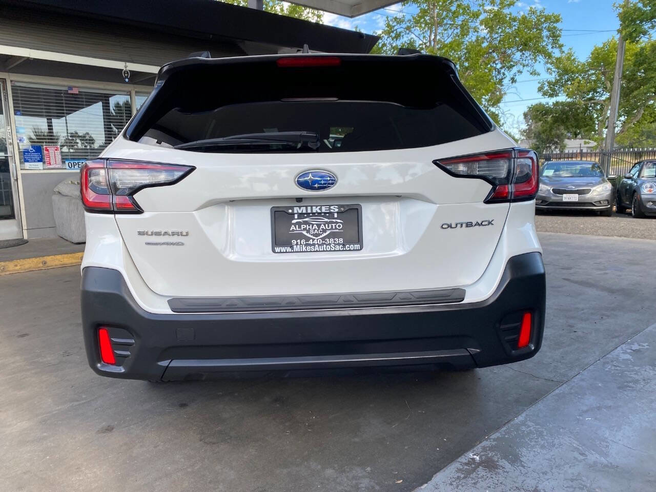 Used 2020 Subaru Outback Premium AWD/4WD image 5
