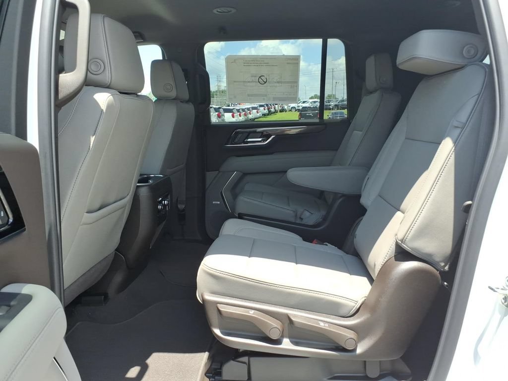 New 2026 GMC Yukon XL Elevation AWD/4WD image 14