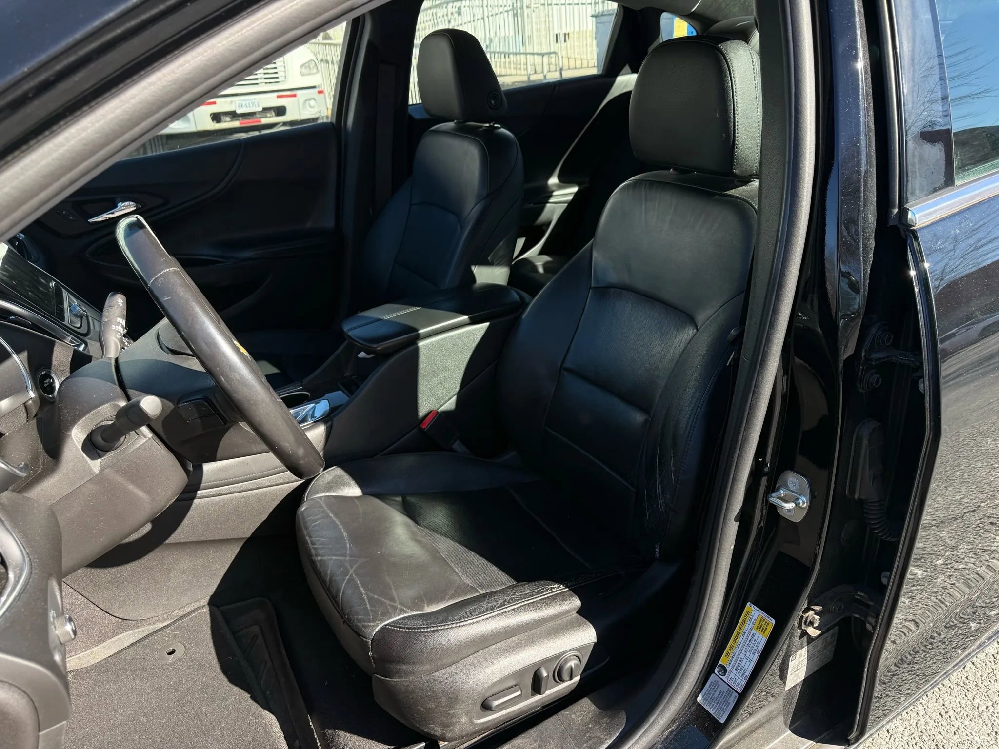 Used 2016 Chevrolet Malibu Premier w/ Driver Confidence Package image 14