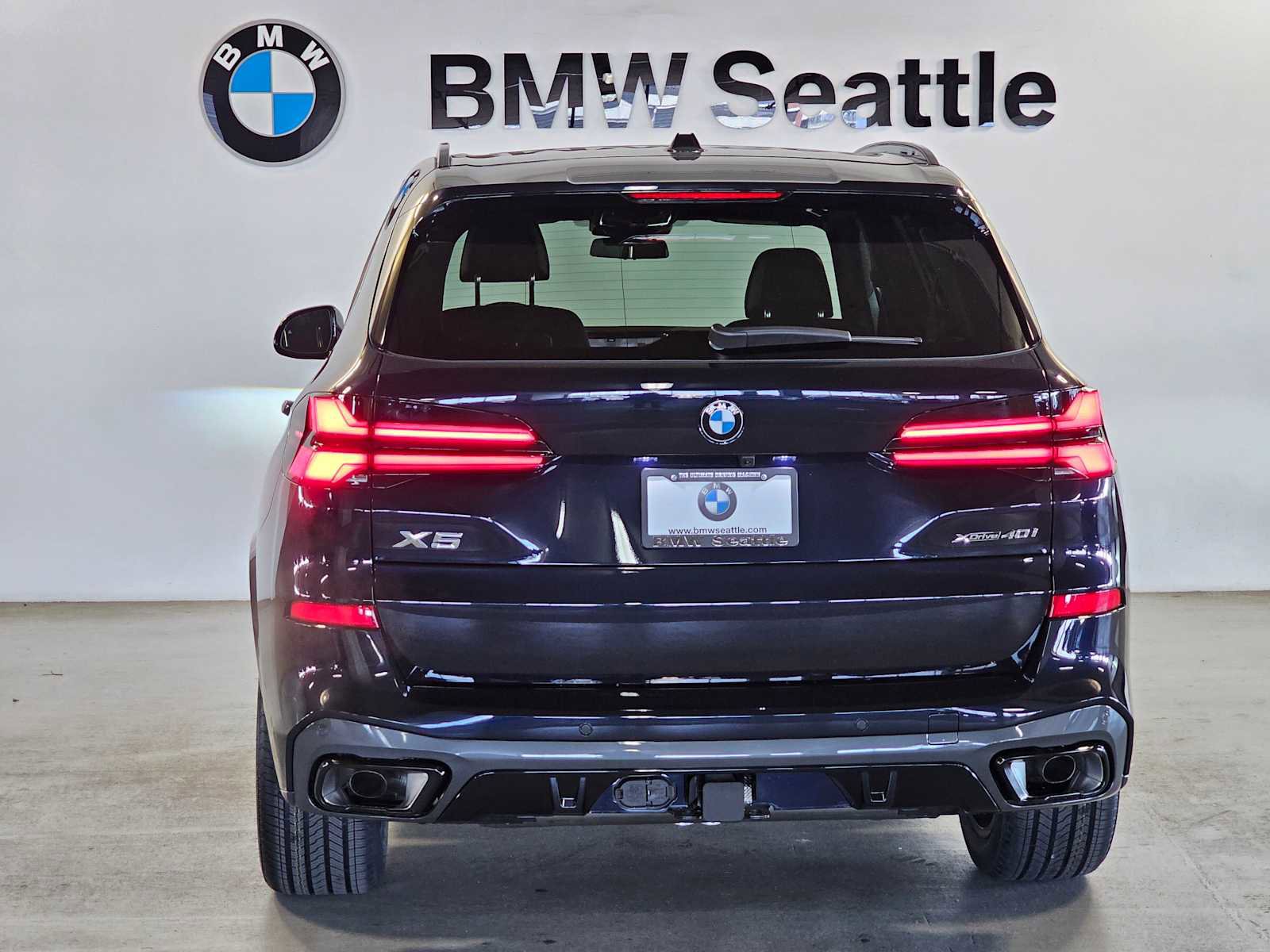 New 2026 BMW X5 xDrive40i w/ M Sport Package image 5