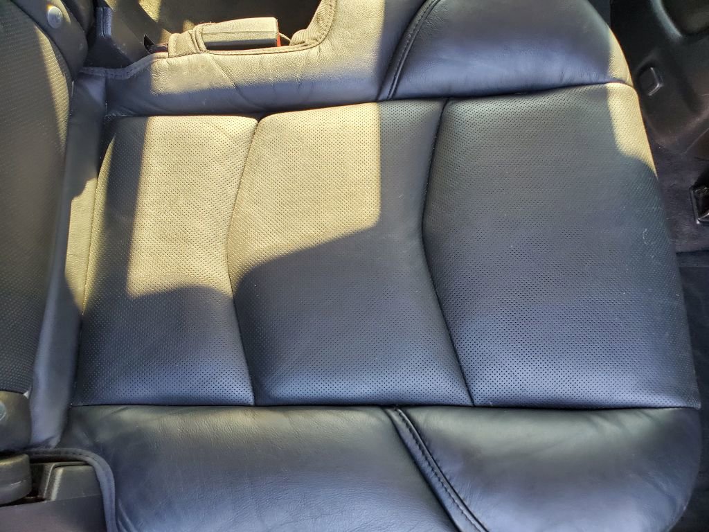 Used 2016 Cadillac Escalade Premium image 31