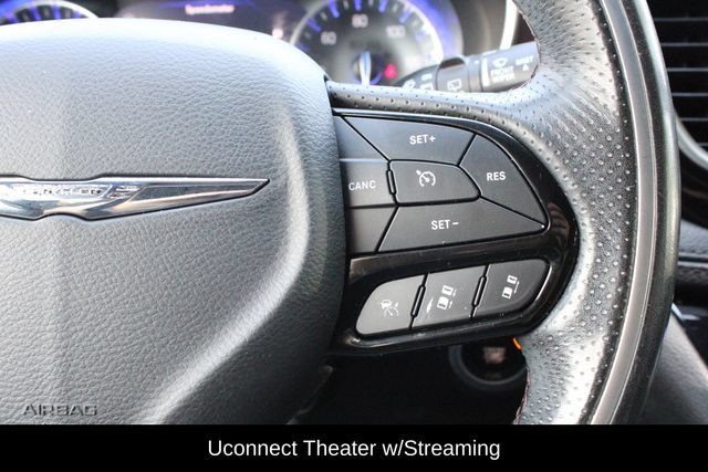 Used 2020 Chrysler Pacifica Limited FWD image 8