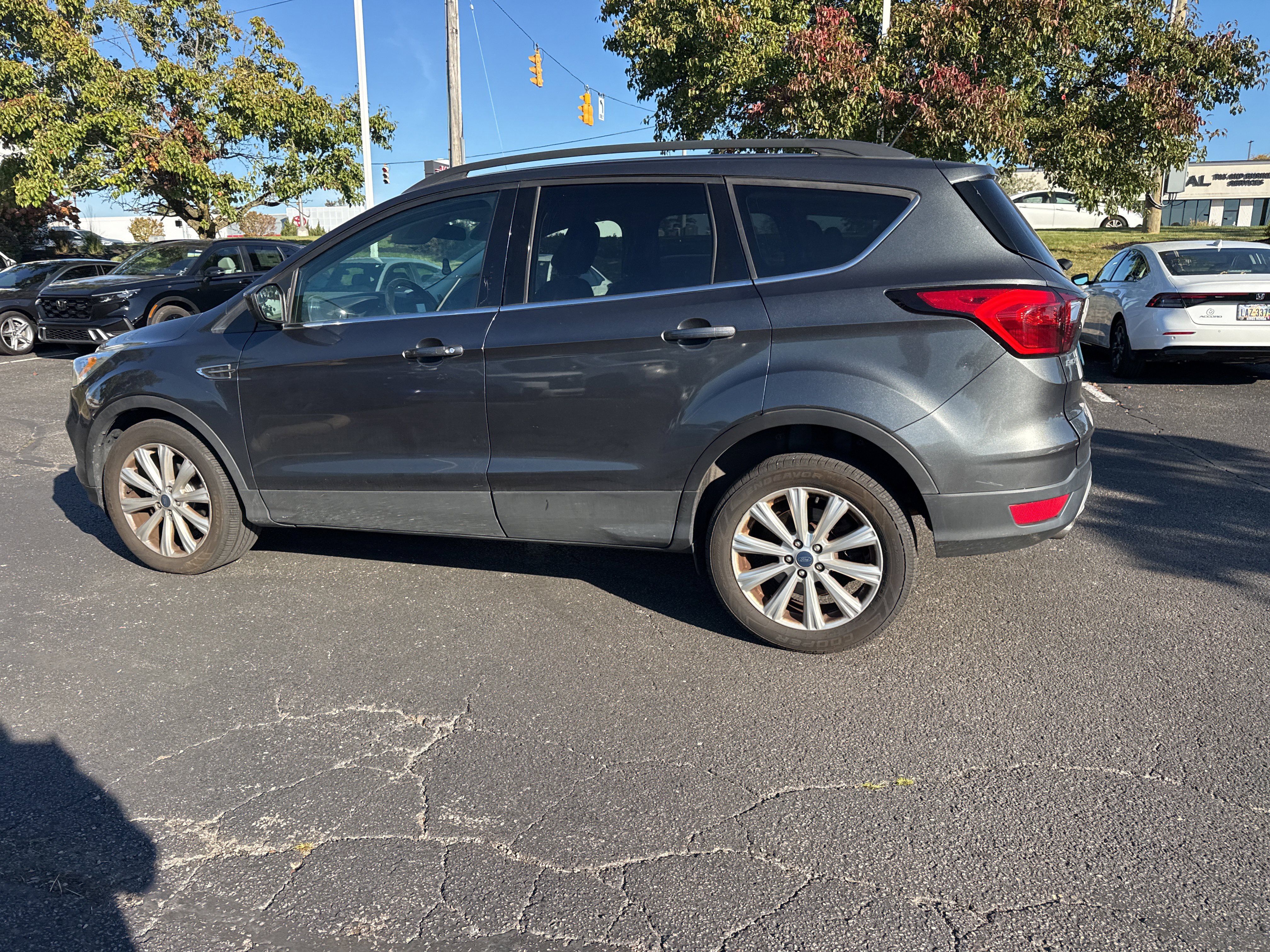 Used 2019 Ford Escape SEL FWD image 22