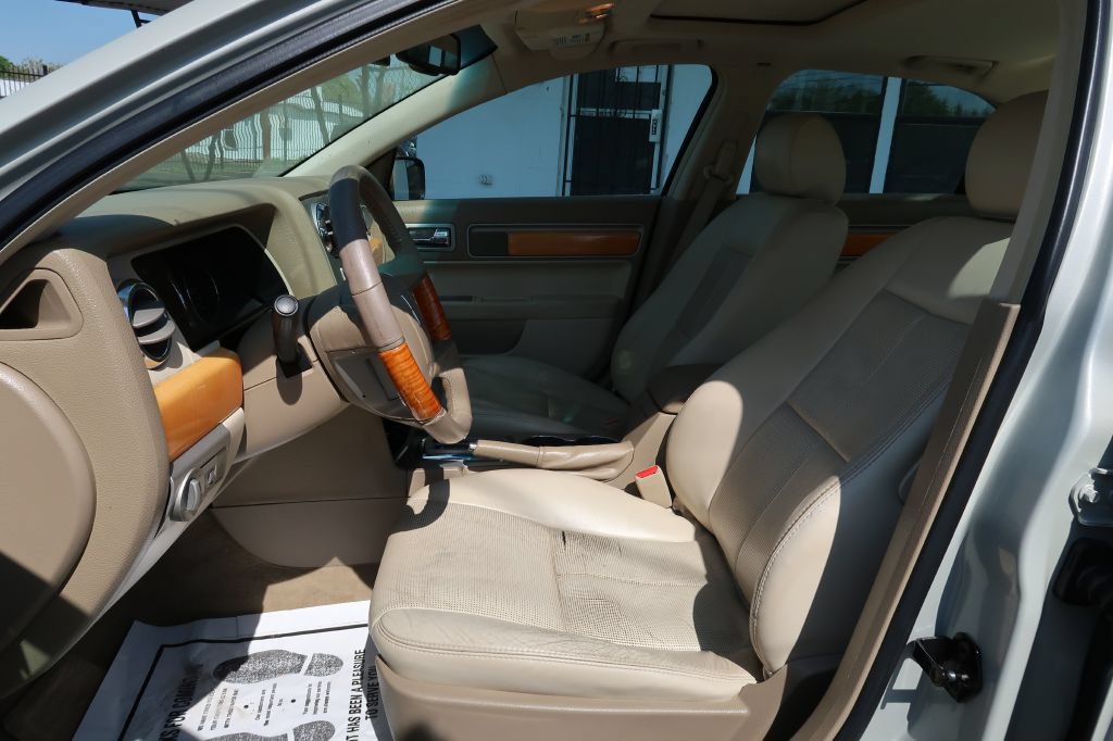 Used 2006 Lincoln Zephyr FWD image 5