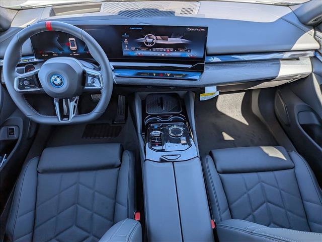 New 2026 BMW i5 M60 w/ Executive Package AWD/4WD image 15