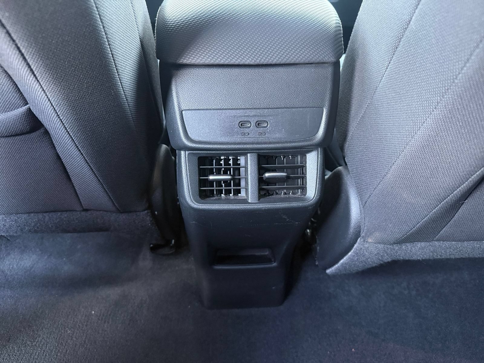 Used 2025 Chevrolet Equinox LT AWD/4WD image 21
