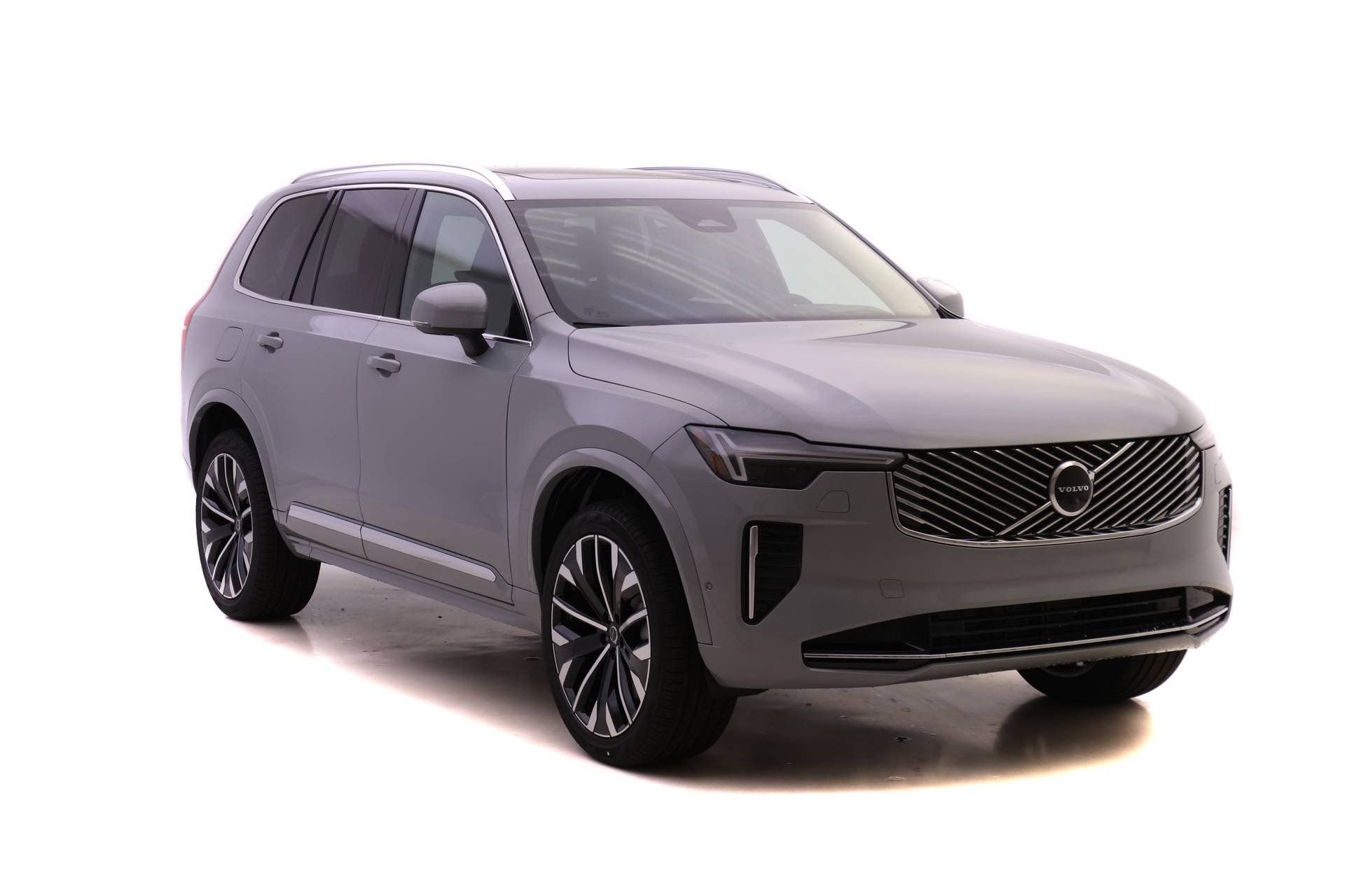 New 2026 Volvo XC90 B6 Ultra w/ Protection Package image 2