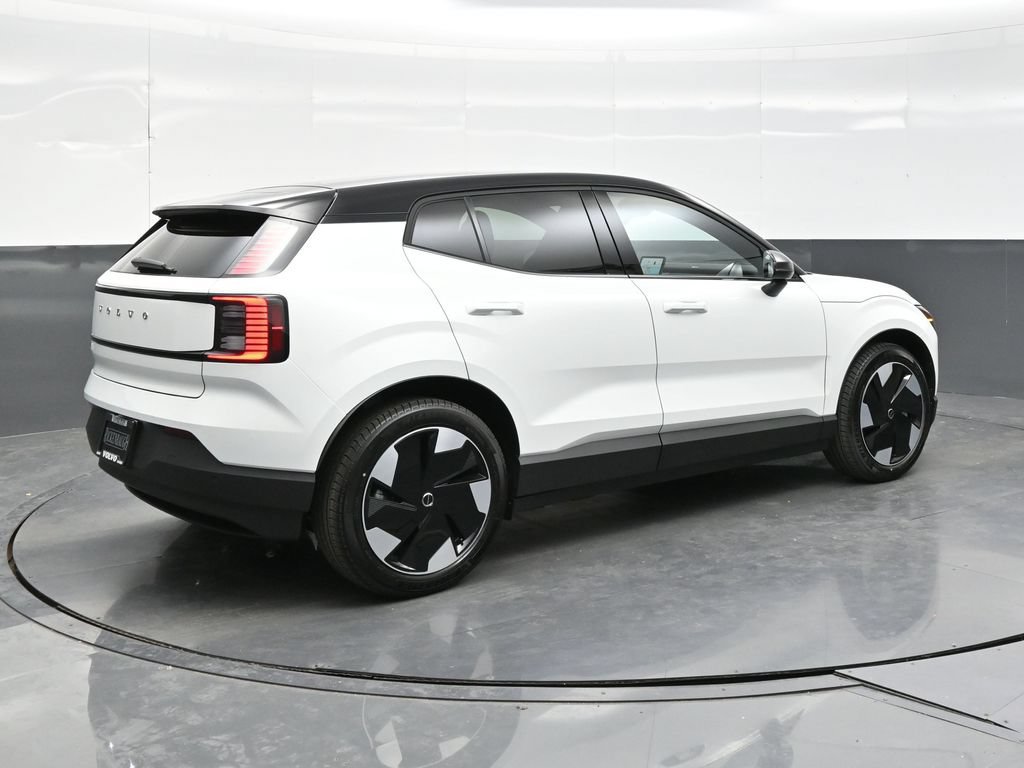 New 2026 Volvo EX30 Plus w/ Protection Package Premier AWD/4WD image 7