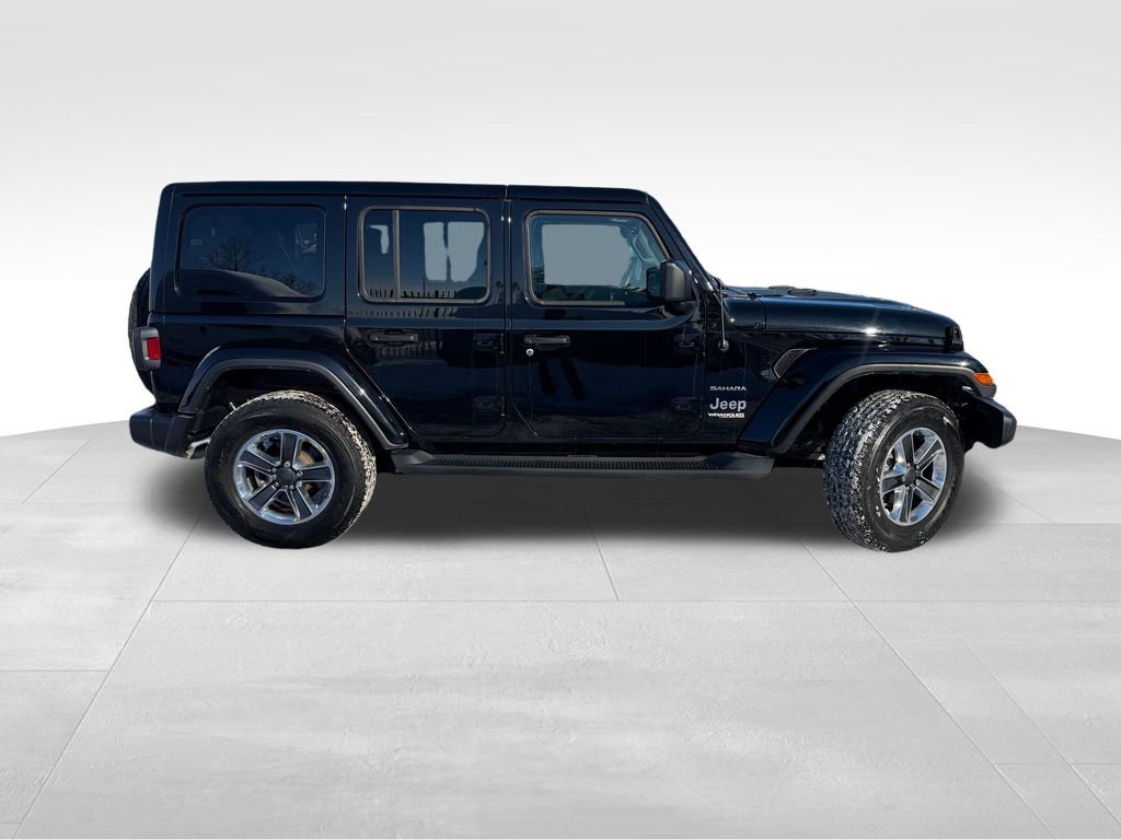 Used 2022 Jeep Wrangler Unlimited Sahara w/ Cold Weather Group image 9