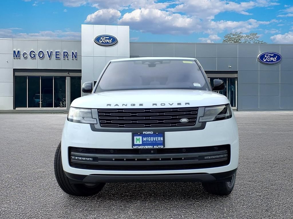 Used 2023 Land Rover Range Rover SE AWD/4WD image 3