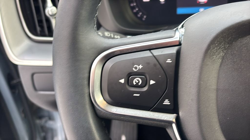 Certified 2024 Volvo XC60 B5 Core w/ Protection Package Premier image 16