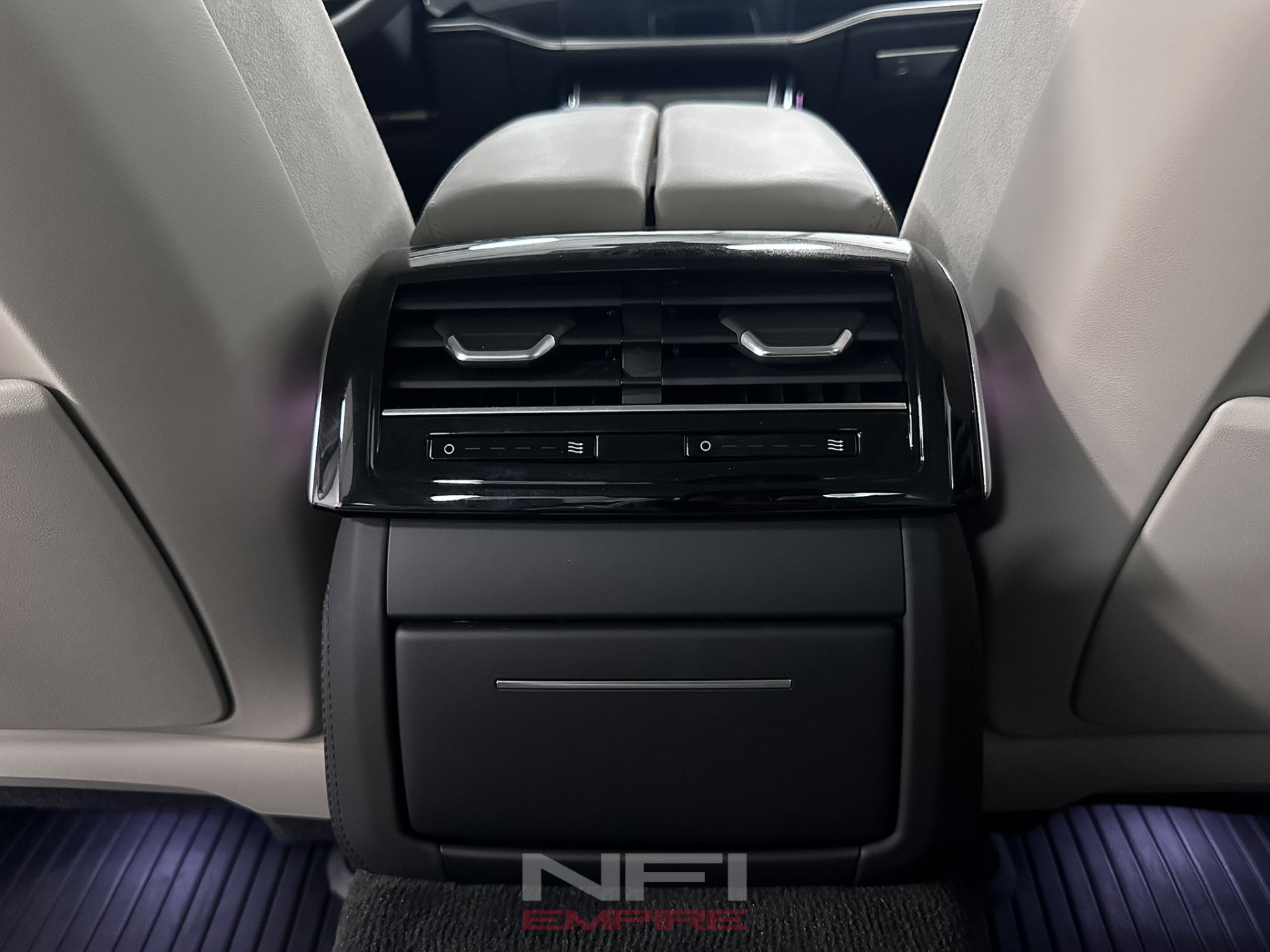 Used 2024 Audi A8 L 3.0T image 38