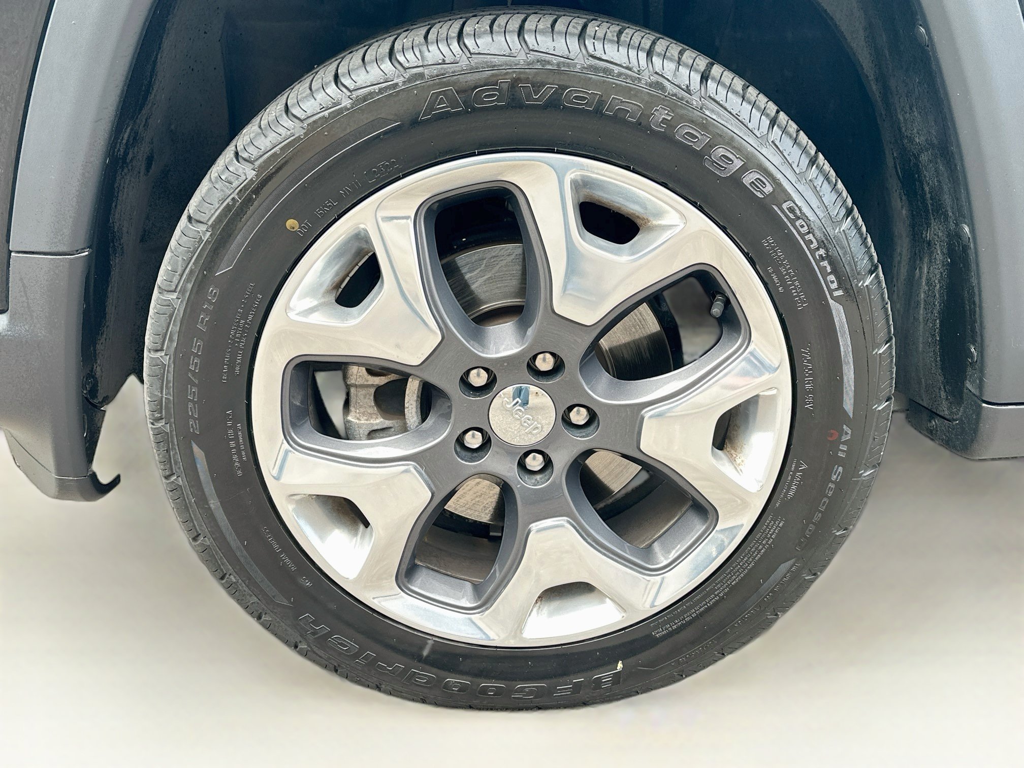 Used 2017 Jeep Compass Limited w/ Navigation Group AWD/4WD image 11