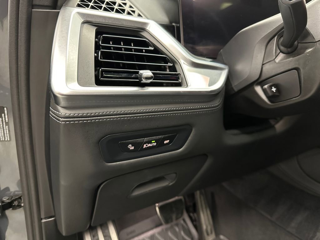 Used 2025 BMW X5 M Competition w/ Executive Package AWD/4WD image 20