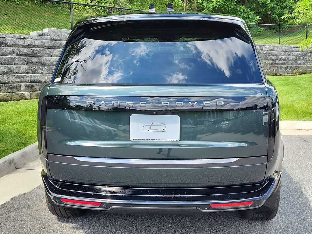 New 2026 Land Rover Range Rover Long Wheelbase SE AWD/4WD image 6