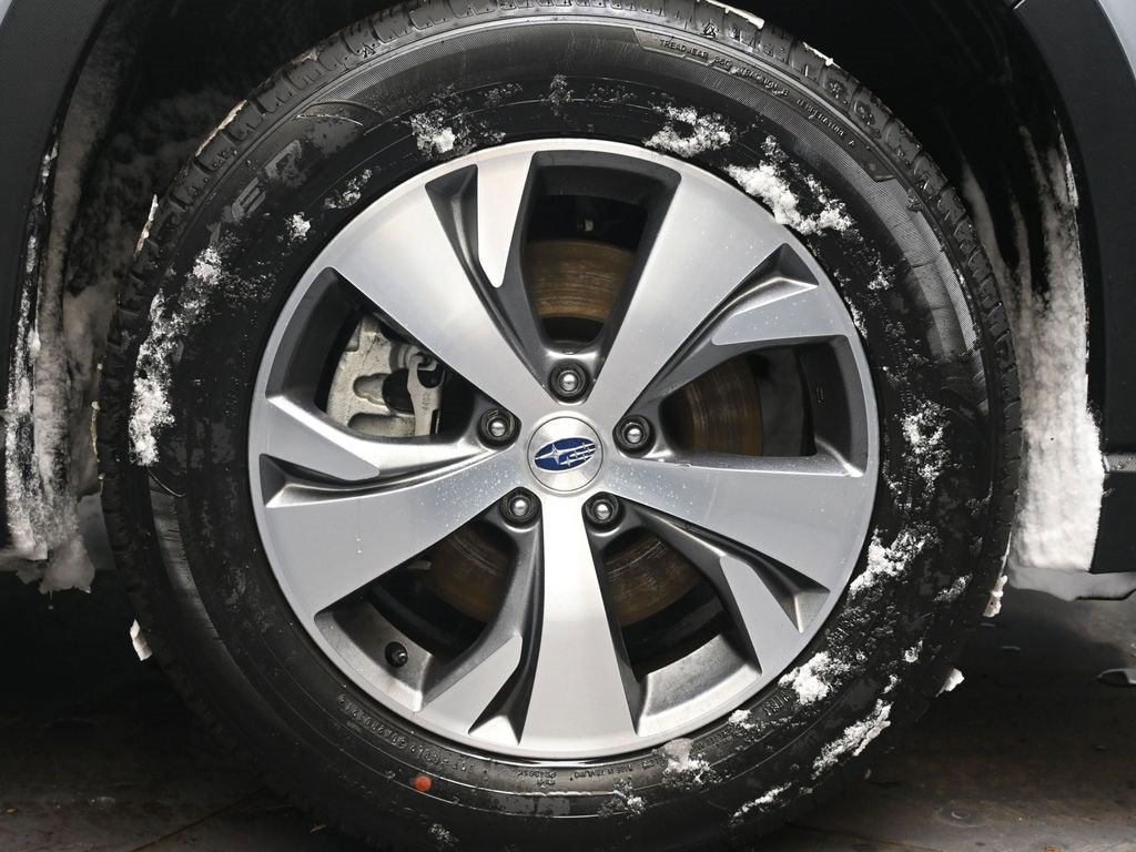 Certified 2024 Subaru Ascent Premium w/ Convenience Package image 10