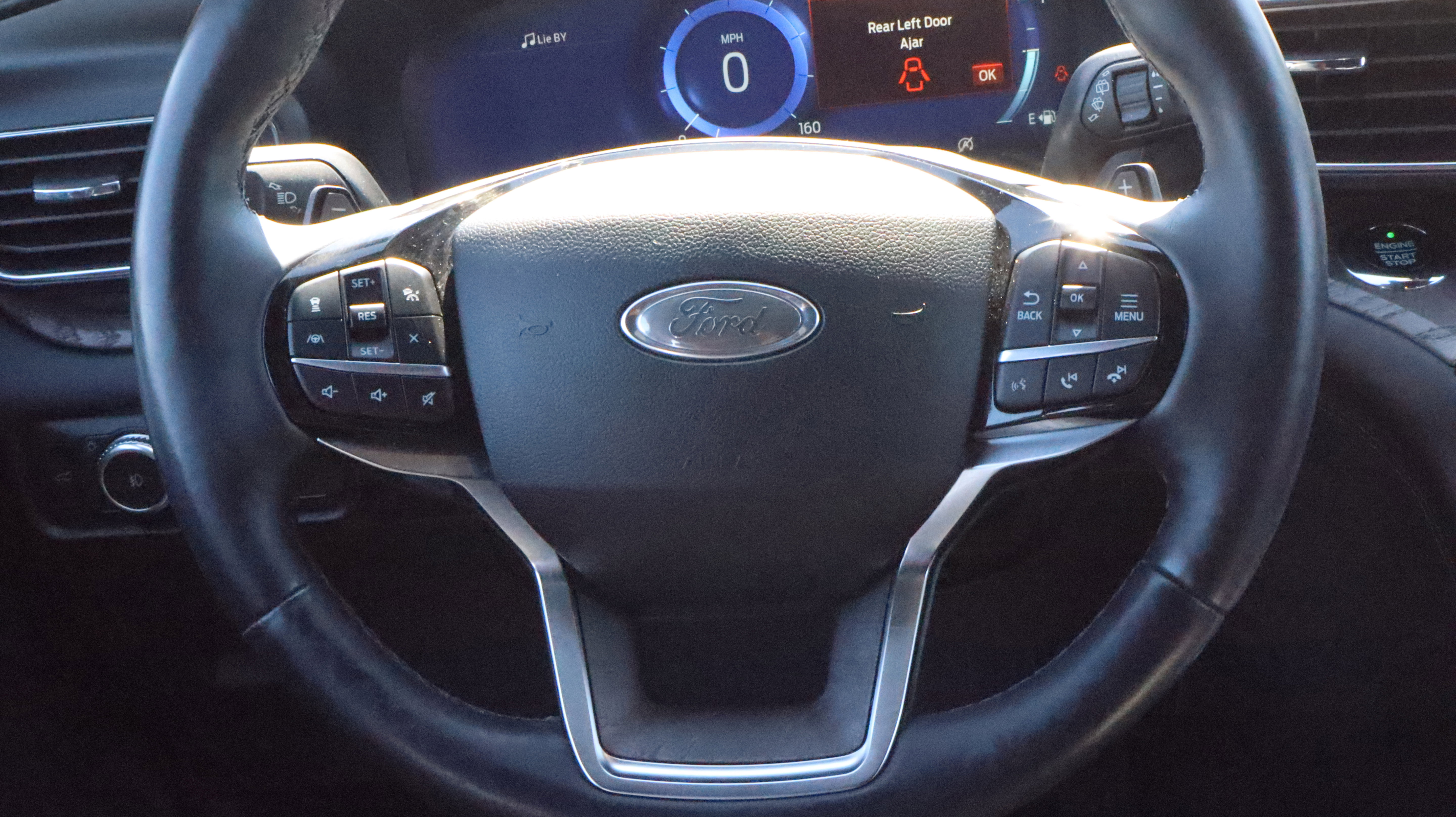 Used 2021 Ford Explorer Platinum w/ Equipment Group 601A image 9