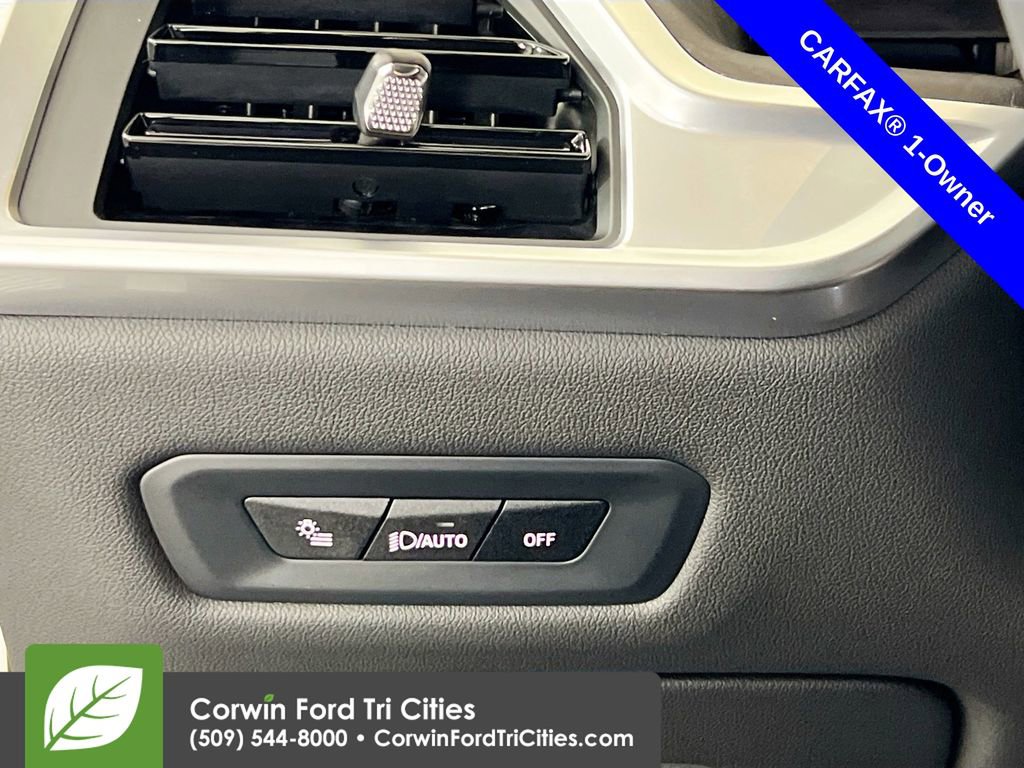 Used 2024 BMW X5 xDrive50e w/ Parking Assistance Package image 19