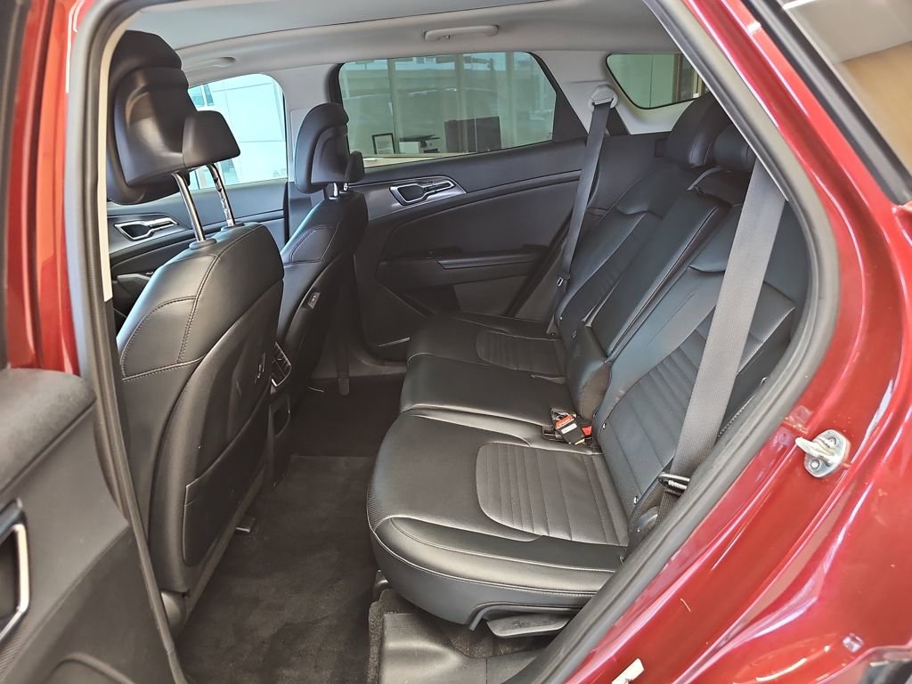 Certified 2023 Kia Sportage SX image 35