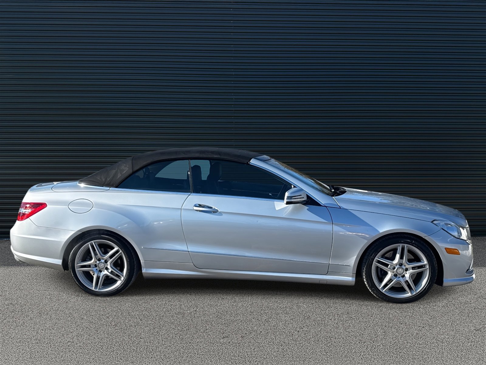 Used 2011 Mercedes-Benz E 550 E 550 image 4