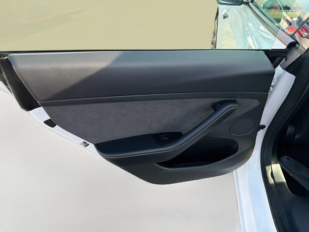 Used 2022 Tesla Model 3 Standard Range RWD image 27