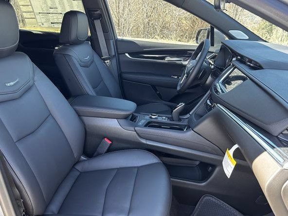 New 2026 Cadillac XT5 Premium Luxury w/ Driver Assist Package FWD image 21