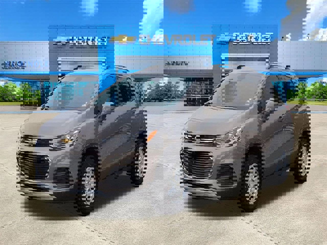 Used 2021 Chevrolet Trax LT image 2