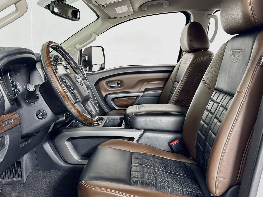 Used 2017 Nissan Titan Platinum Reserve AWD/4WD image 12