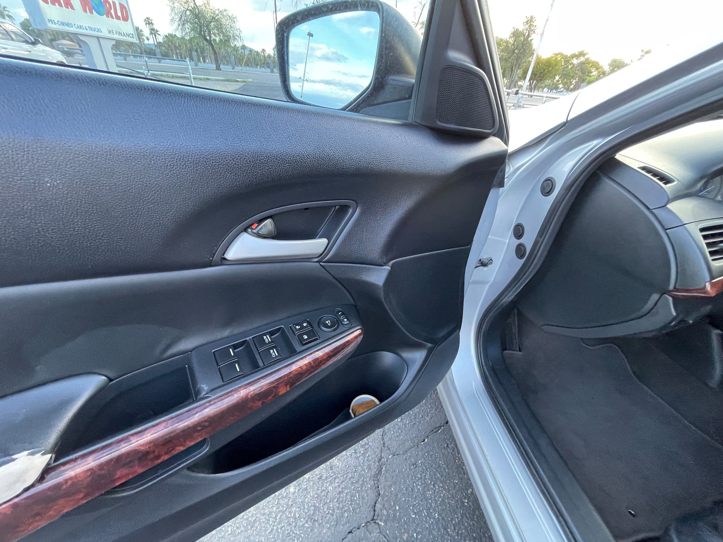 Used 2012 Honda Crosstour EX image 12