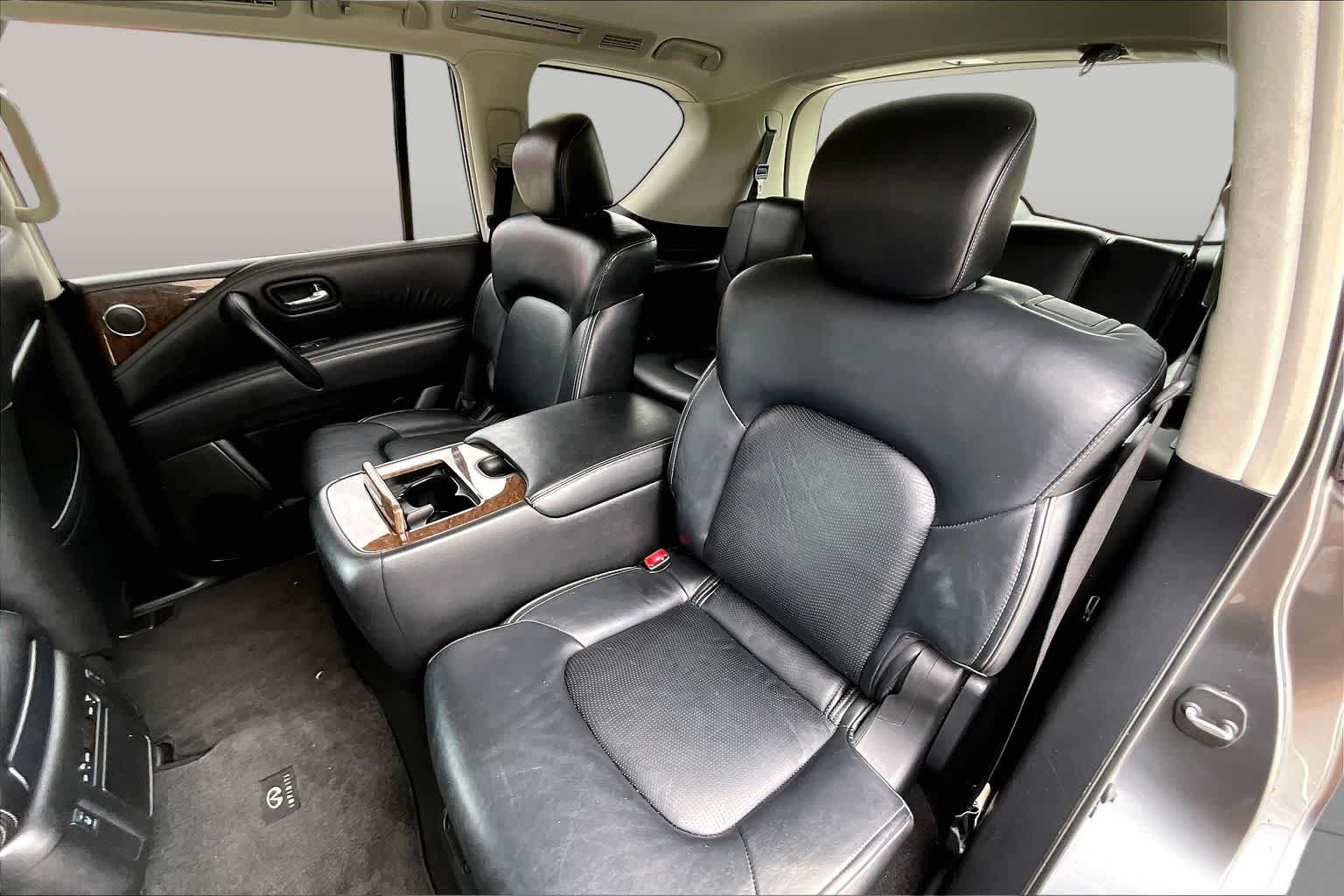 Used 2015 INFINITI QX80 4WD w/ Theater Package image 21