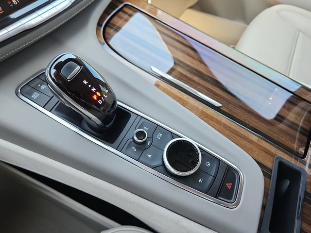 Used 2022 Cadillac Escalade Sport Platinum AWD/4WD image 18
