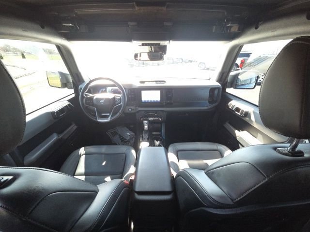 Used 2022 Ford Bronco Black Diamond w/ Sasquatch Package AWD/4WD image 16