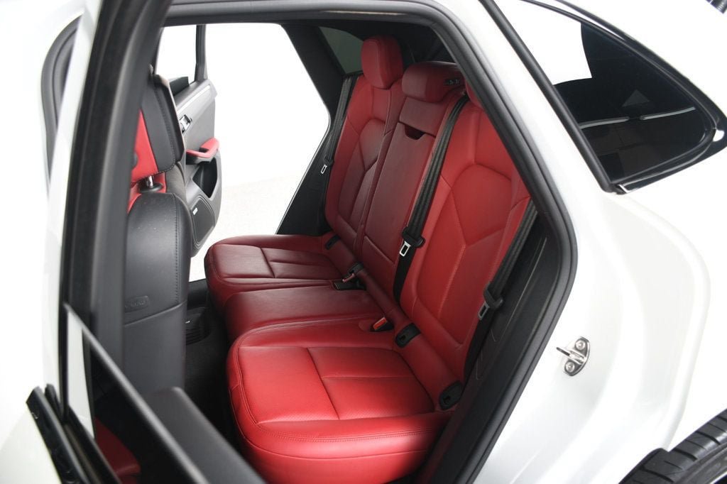 Used 2020 Porsche Macan S AWD/4WD image 34