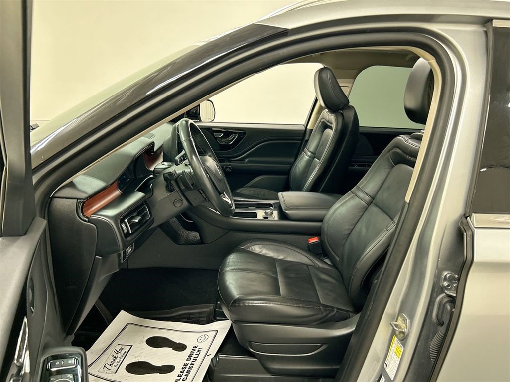 Used 2021 Lincoln Aviator Reserve w/ Elements Package Plus image 9