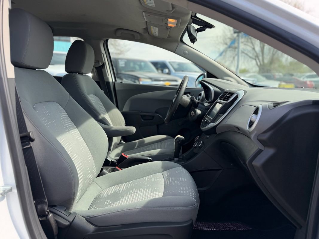 Used 2017 Chevrolet Sonic LT FWD image 6