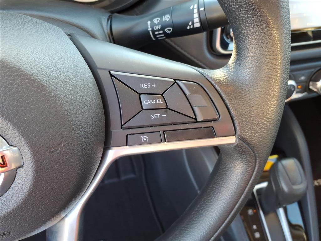 Used 2020 Nissan Versa S image 30