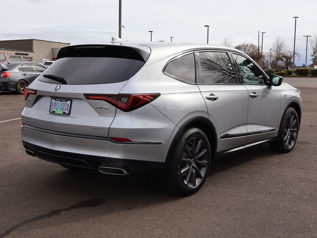 Used 2025 Acura MDX A-Spec image 8