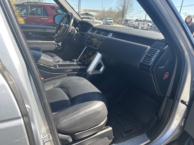 Used 2019 Land Rover Range Rover image 18