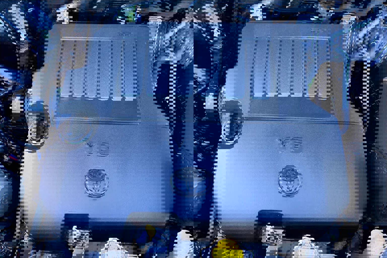 Used 2014 Toyota Highlander Limited Platinum image 31